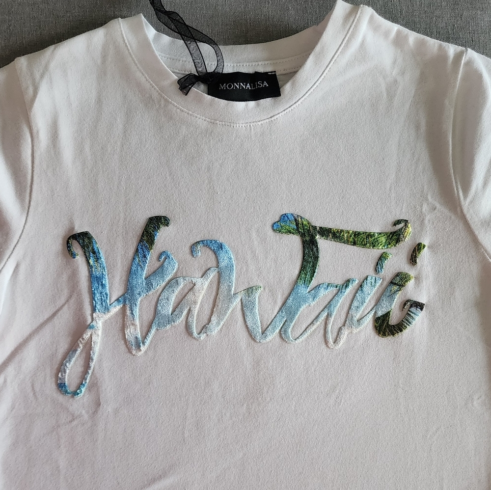 MonnaLisa White Tee with Colorful Hawaii Design
